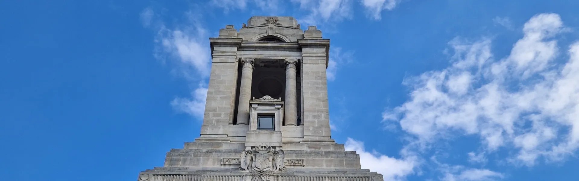 home header leyton7038